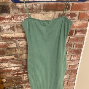 Elegant Green Sleeveless Dress